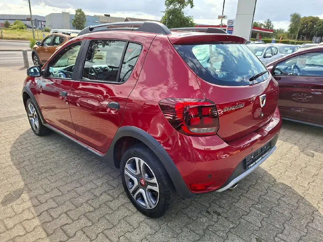 Dacia Sandero - Thumbnail 4