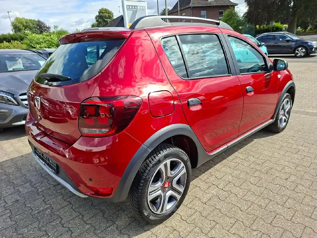 Dacia Sandero - Thumbnail 5