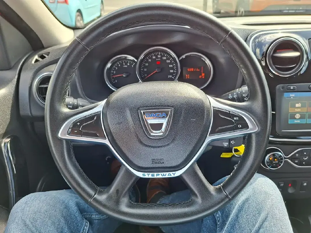 Dacia Sandero - Thumbnail 9