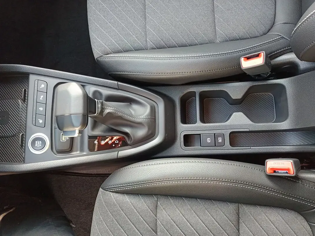 Kia Stonic - Thumbnail 8