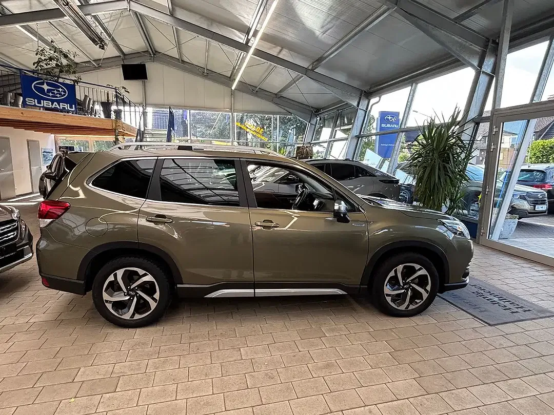 Subaru Forester - Thumbnail 5