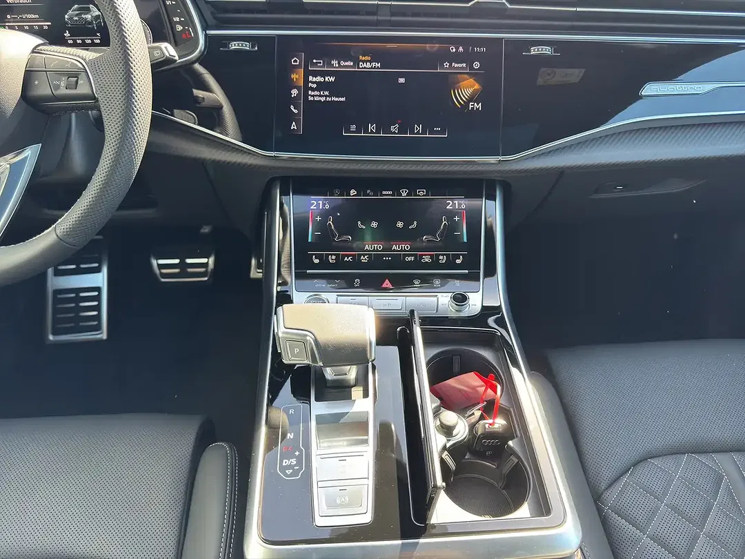 Audi Q8 - Thumbnail 14