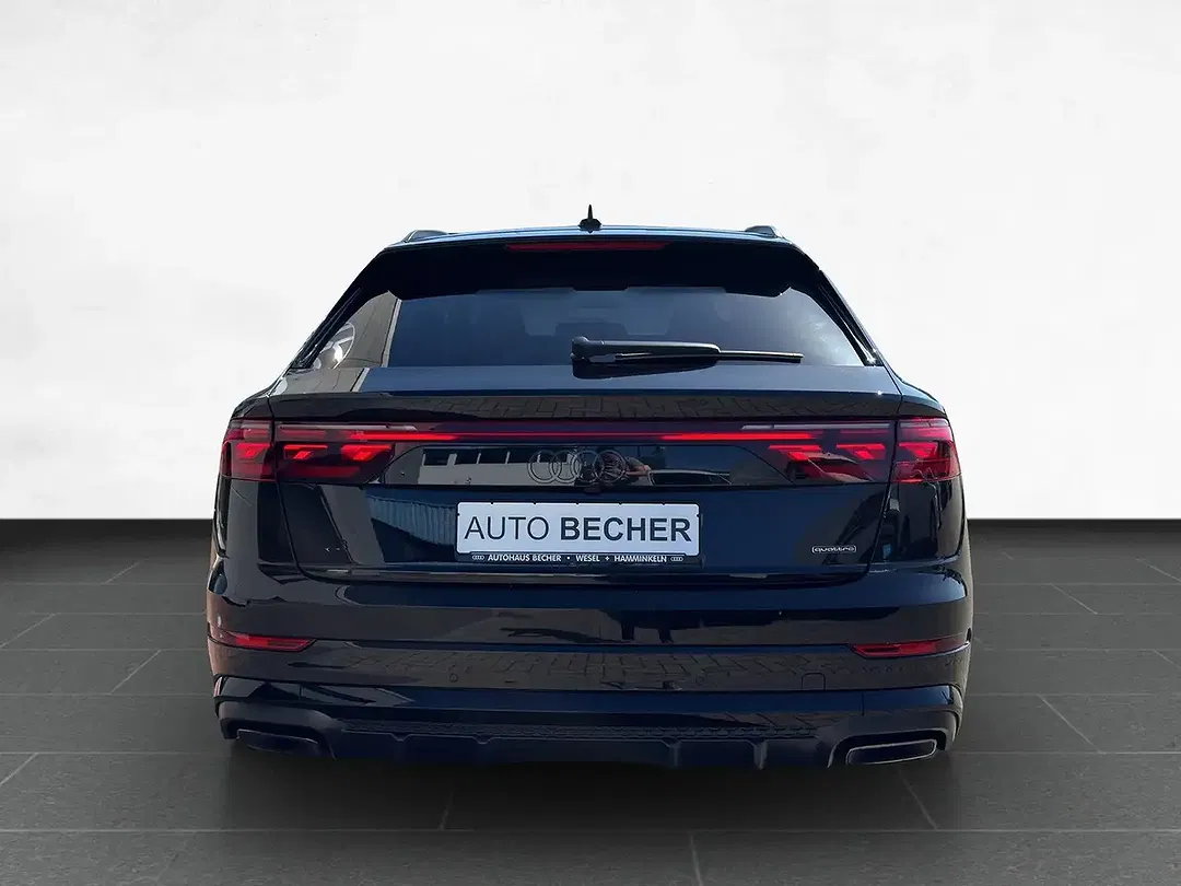 Audi Q8 - Thumbnail 4