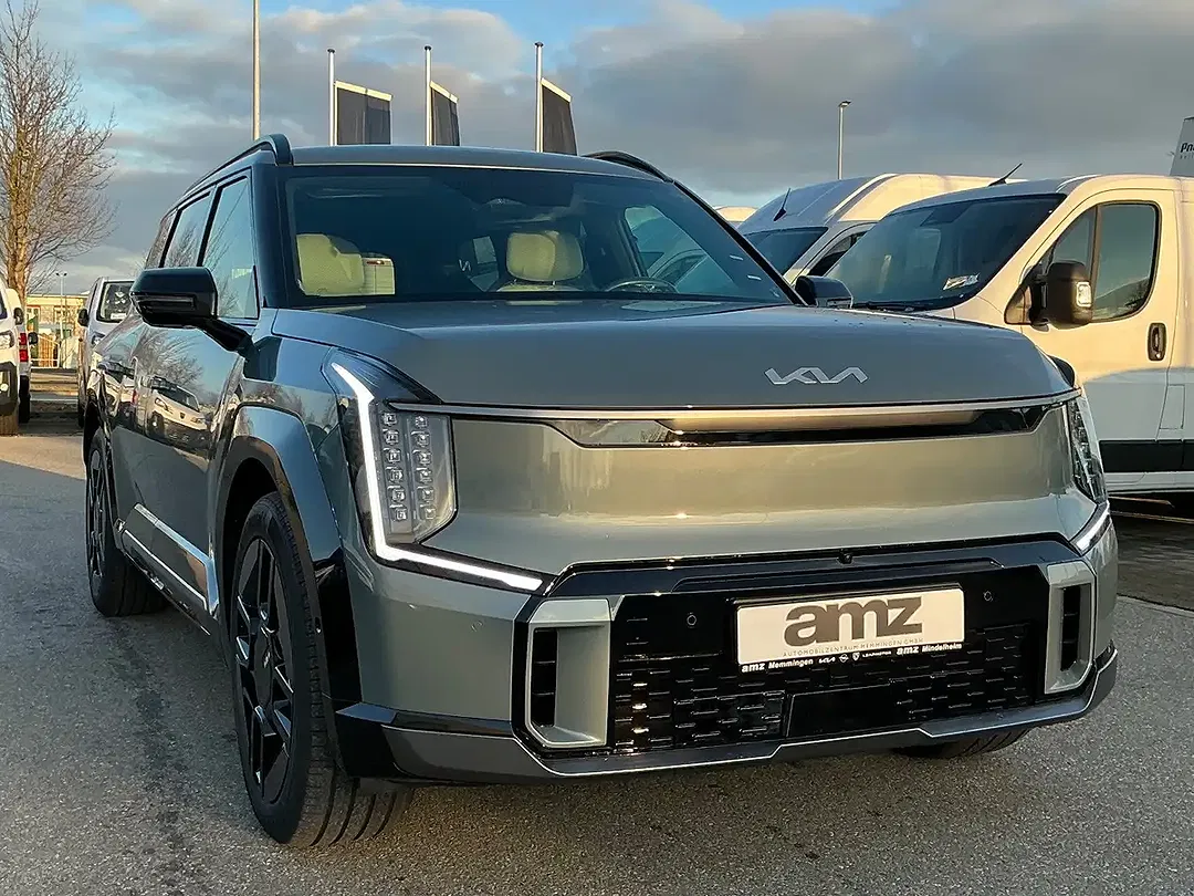 Kia EV9 - Thumbnail 4