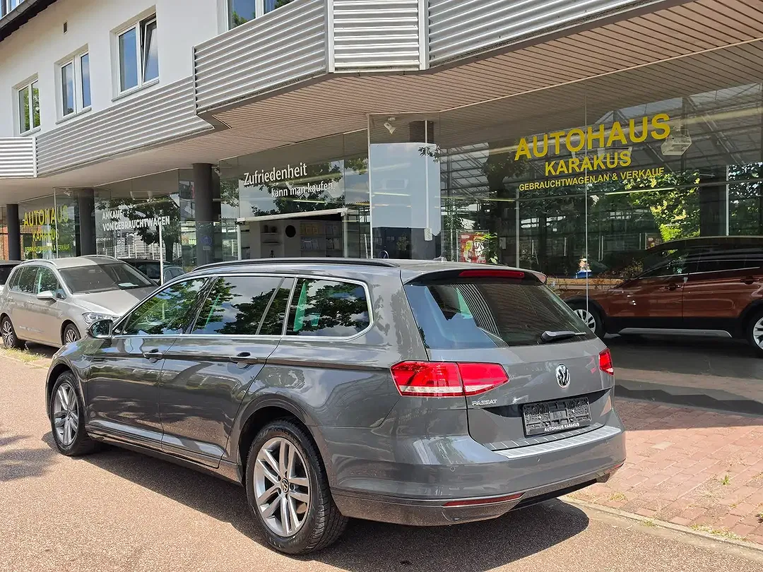 Volkswagen Passat Variant - Thumbnail 3