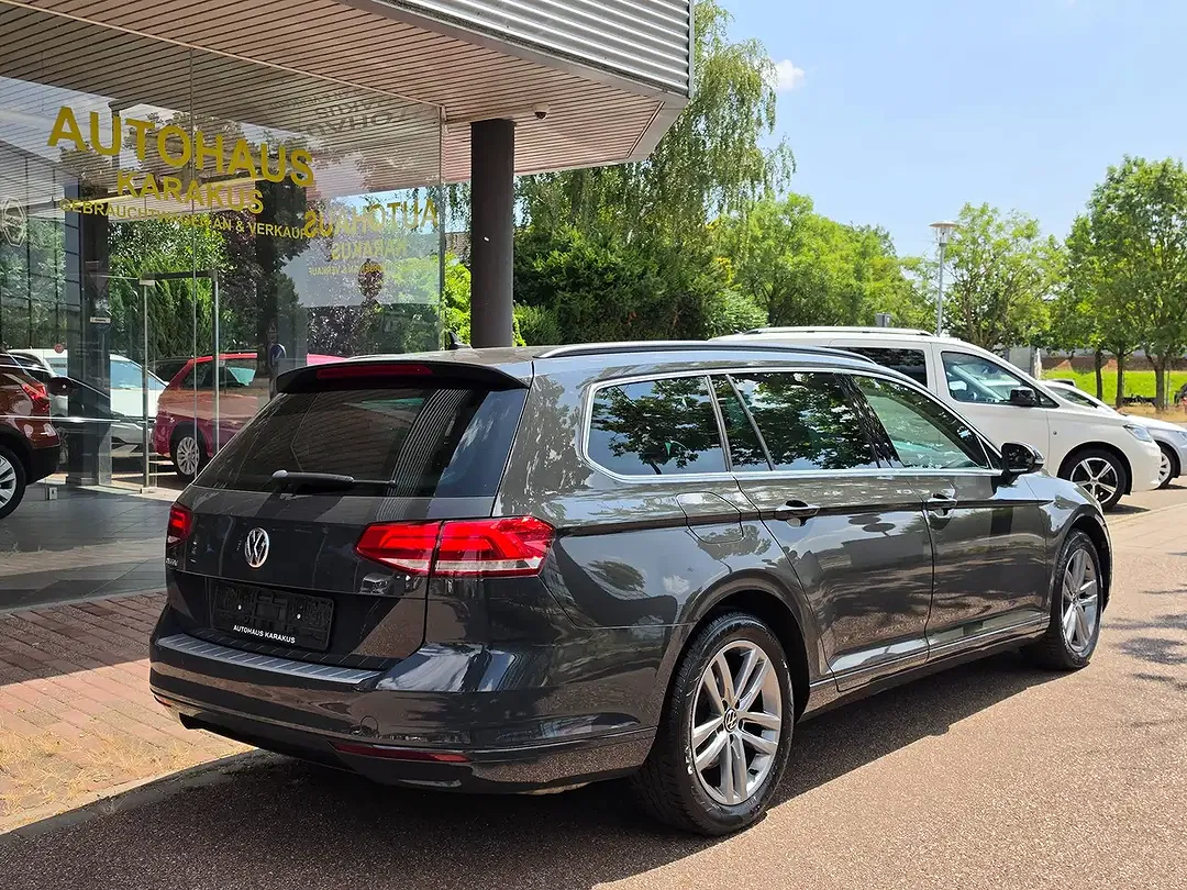 Volkswagen Passat Variant - Thumbnail 4