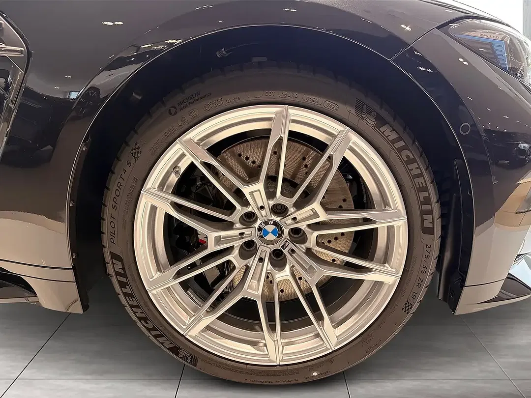 BMW M3 - Thumbnail 2