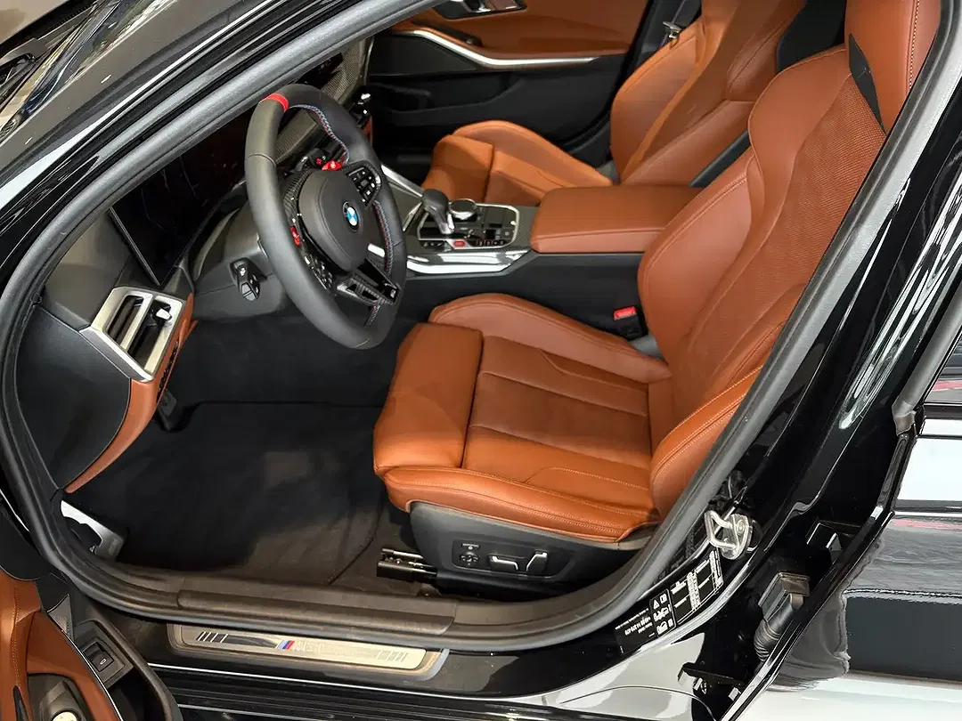BMW M3 - Thumbnail 4