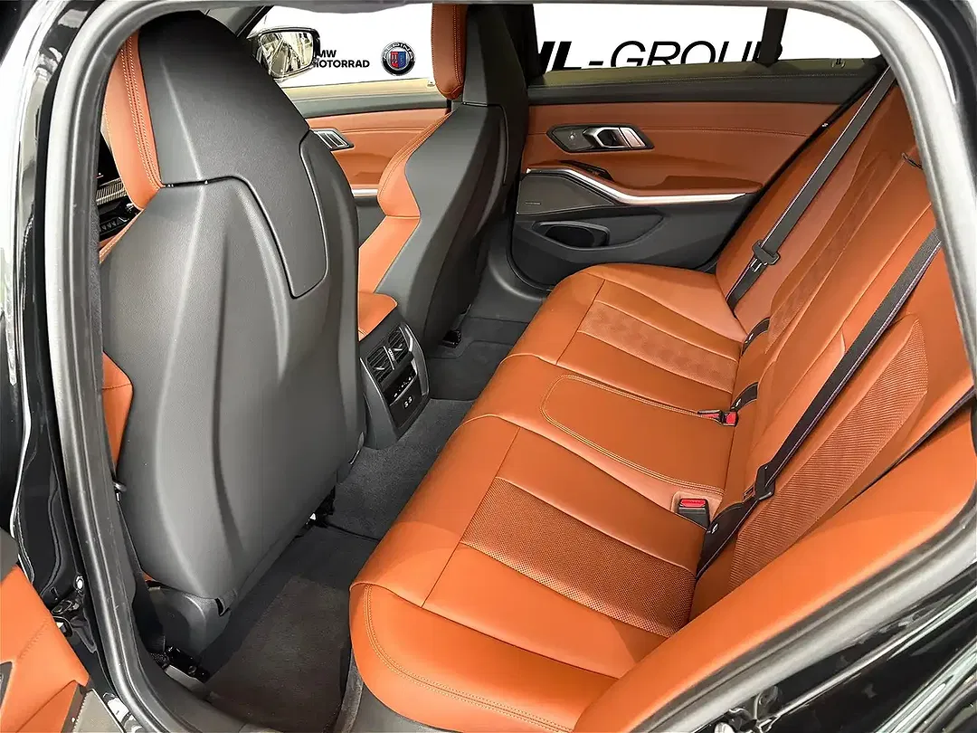 BMW M3 - Thumbnail 5