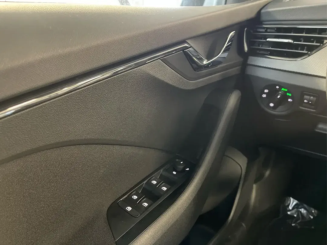 Skoda Kamiq - Thumbnail 9
