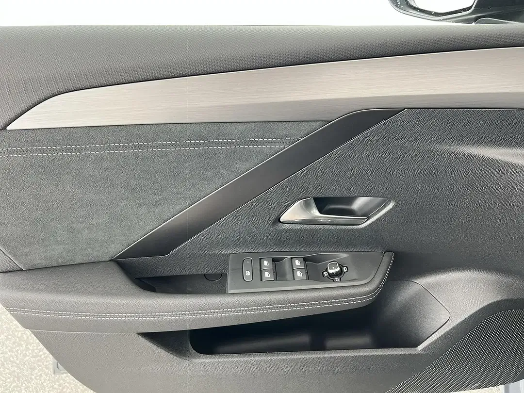Opel Astra - Thumbnail 10