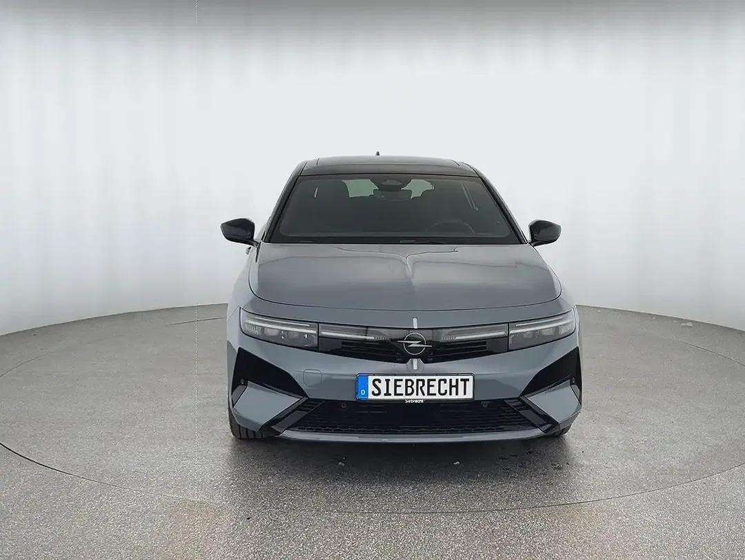 Opel Astra - Thumbnail 2