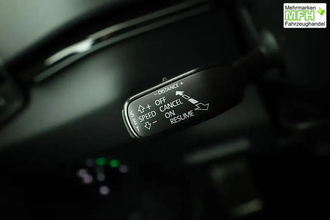 Skoda Karoq - Thumbnail 9