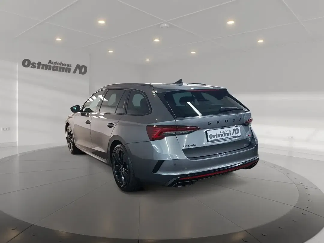 Skoda Octavia - Thumbnail 2