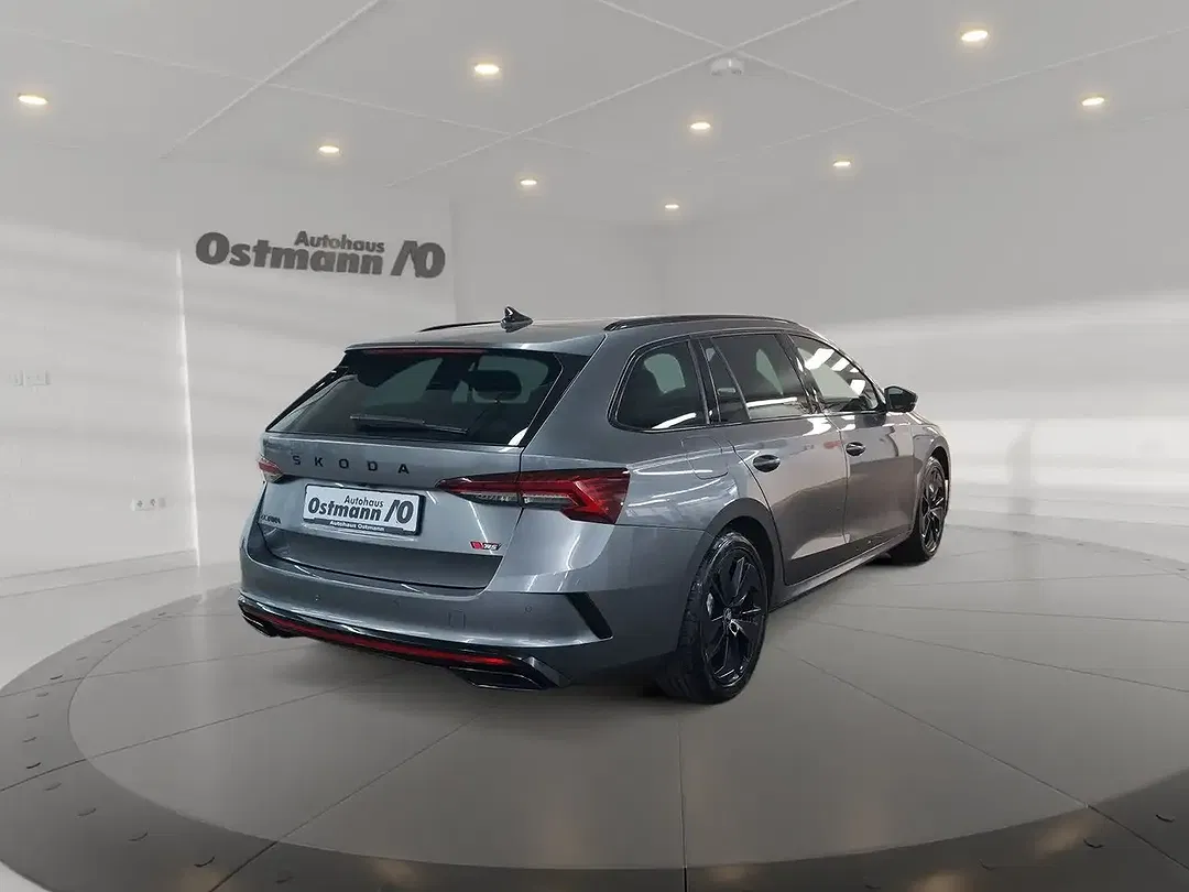Skoda Octavia - Thumbnail 3