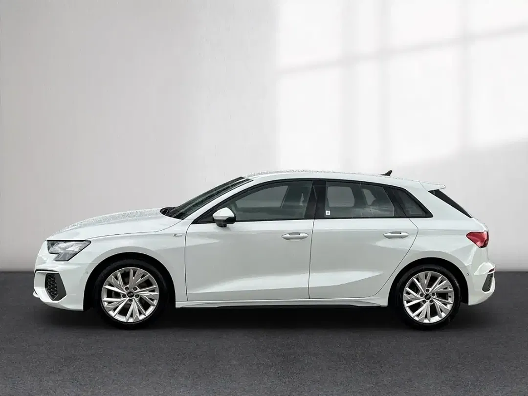 Audi A3 - Thumbnail 2