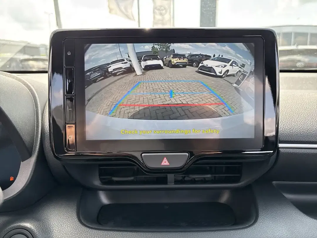 Toyota Yaris - Thumbnail 15