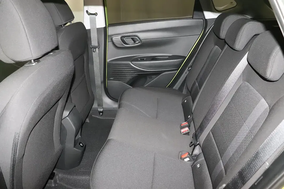 Hyundai i20 - Thumbnail 9