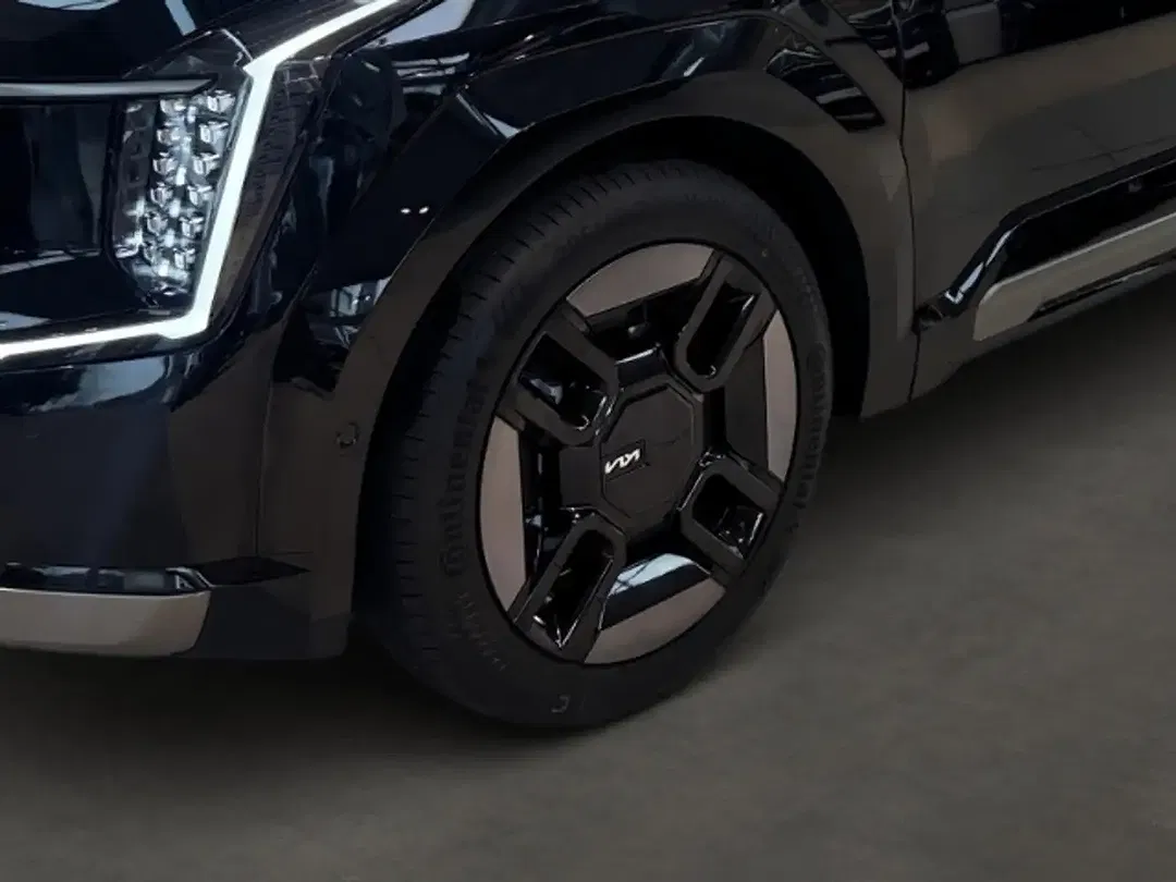 Kia EV9 - Thumbnail 5