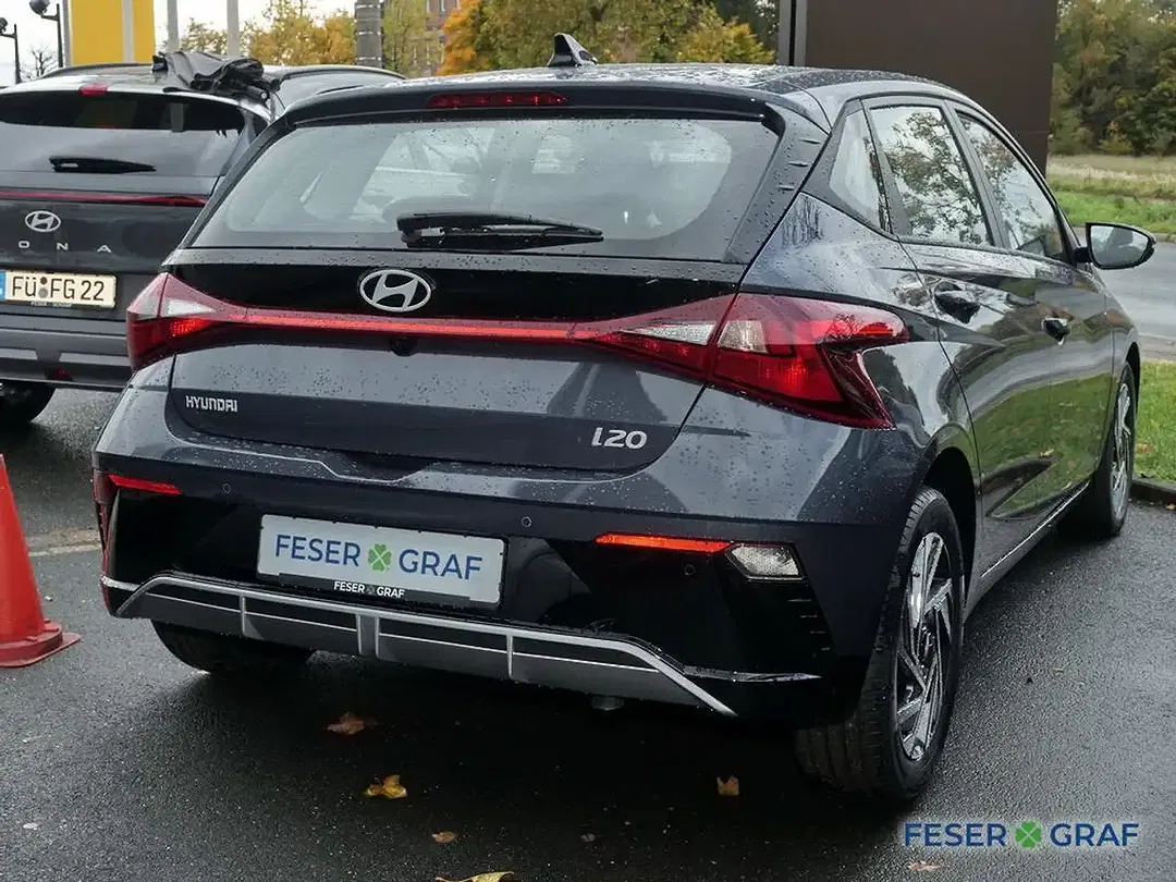 Hyundai i20 - Thumbnail 2