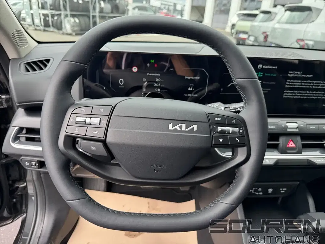 Kia K4 - Thumbnail 15