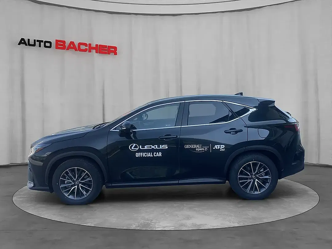 Lexus NX 450h+ - Thumbnail 2