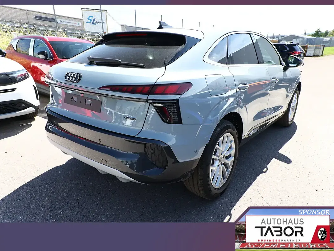 Audi Q3 - Thumbnail 3