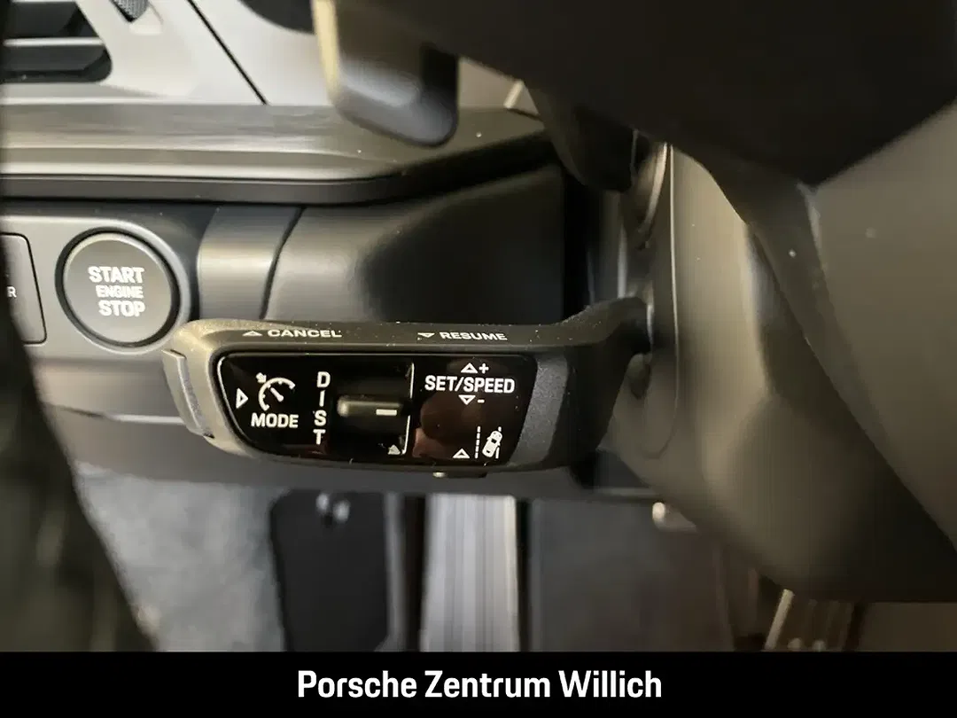 Porsche 992 - Thumbnail 15