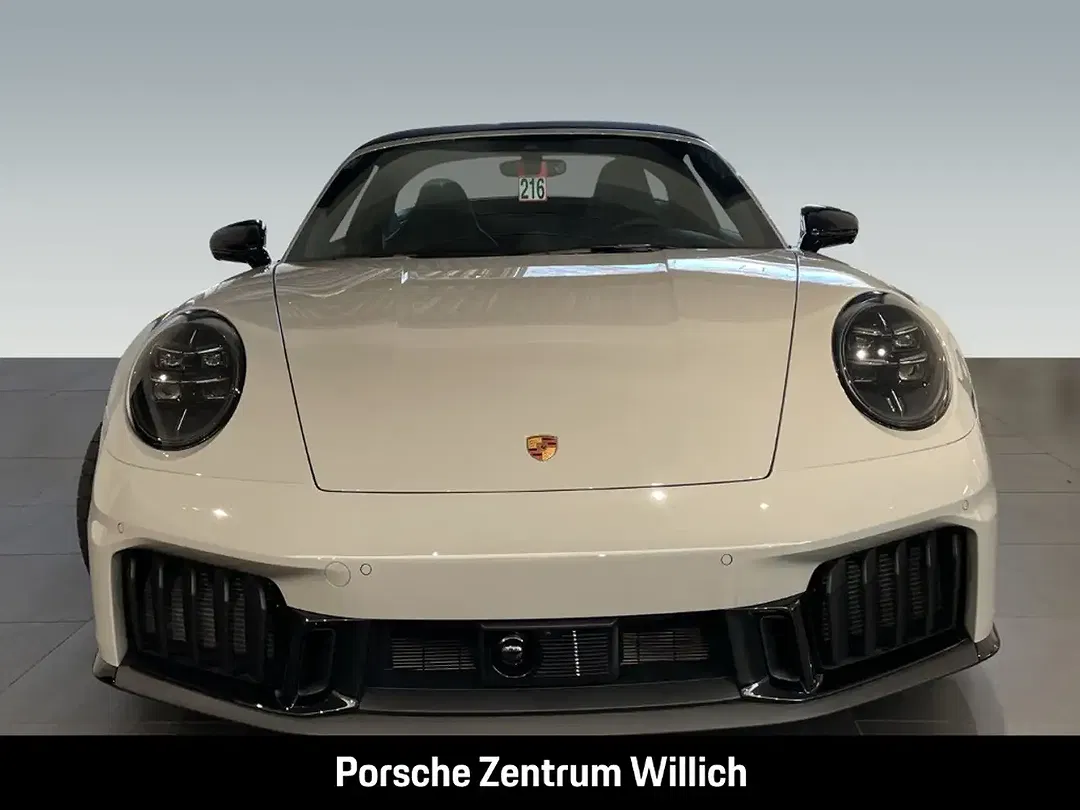 Porsche 992 - Thumbnail 4