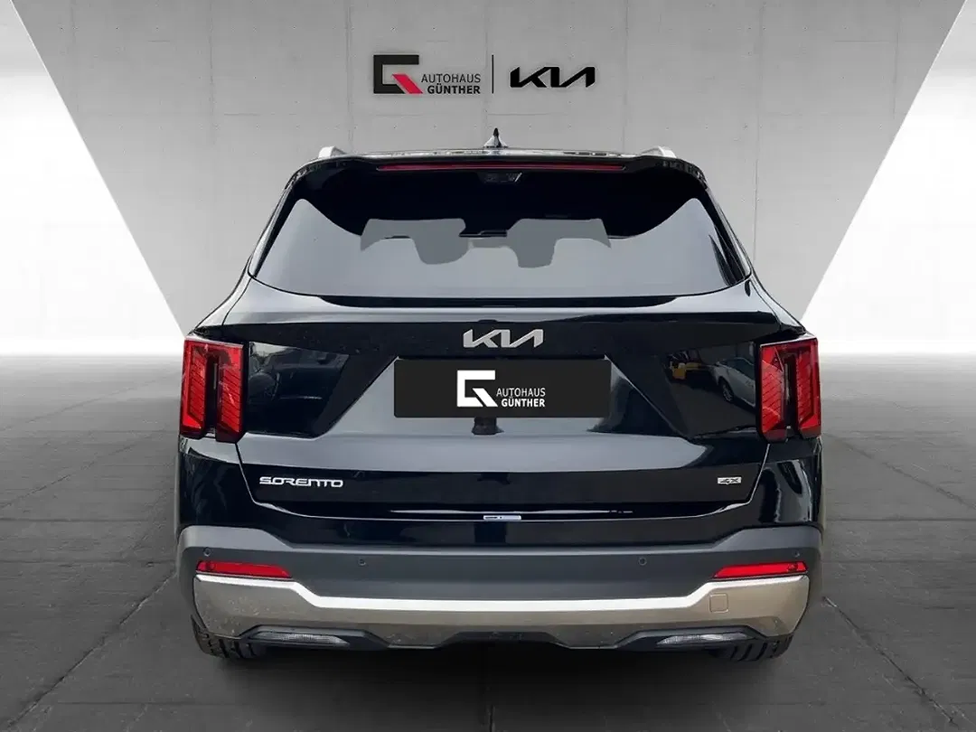 Kia Sorento - Thumbnail 2