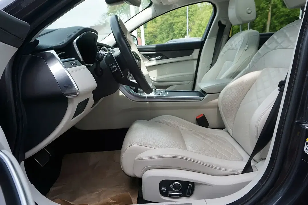Jaguar XF - Thumbnail 14