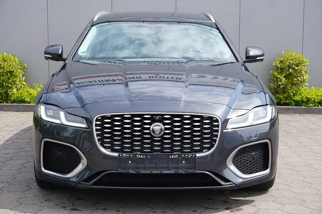 Jaguar XF - Thumbnail 2