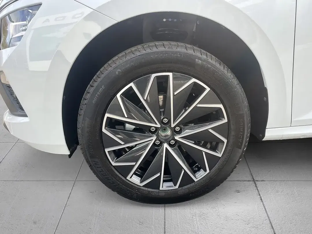 Skoda Kamiq - Thumbnail 7