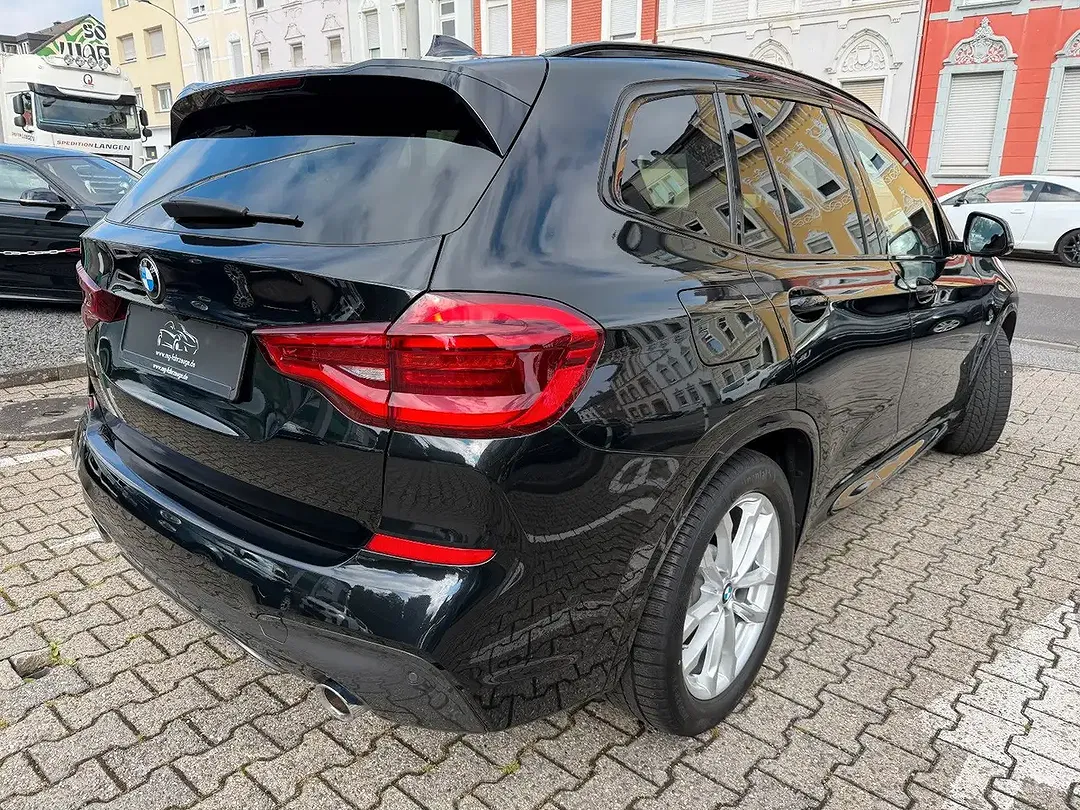 BMW X3 - Thumbnail 3