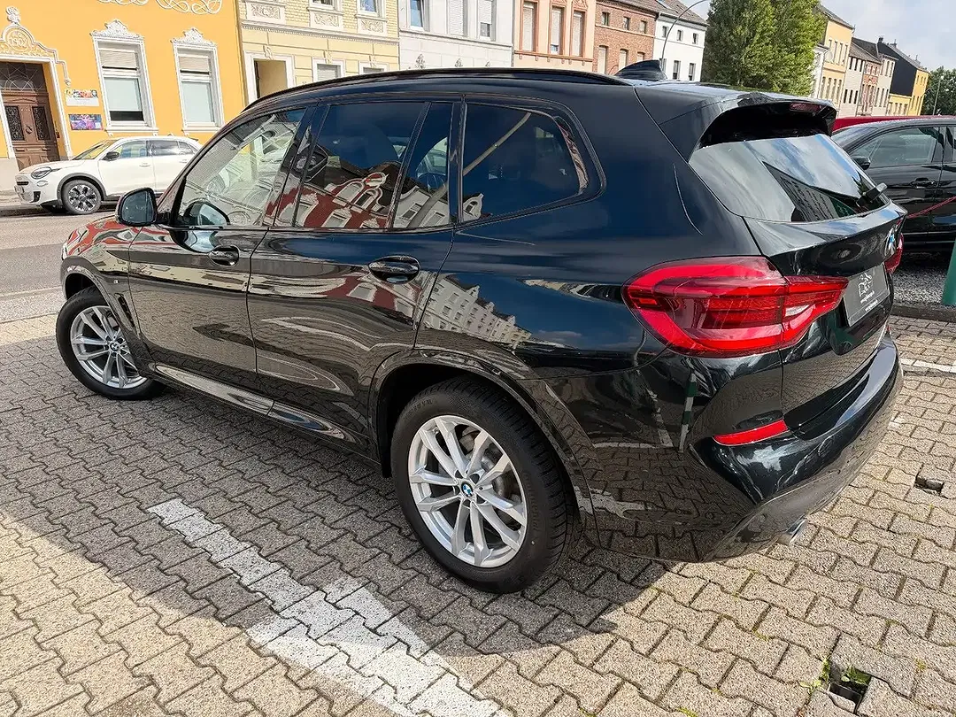 BMW X3 - Thumbnail 6