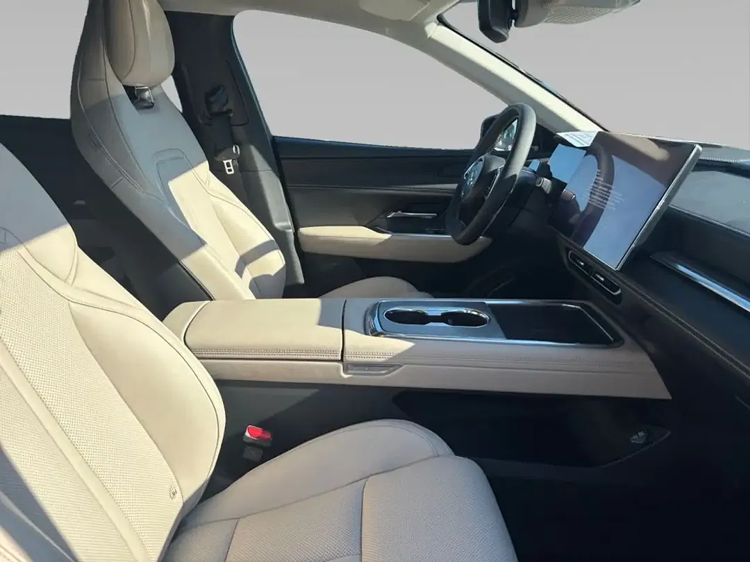 Mazda 6e - Thumbnail 11