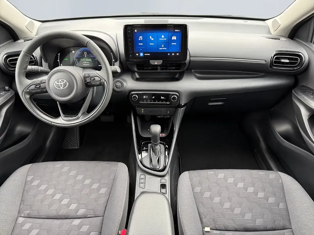 Toyota Yaris - Thumbnail 8