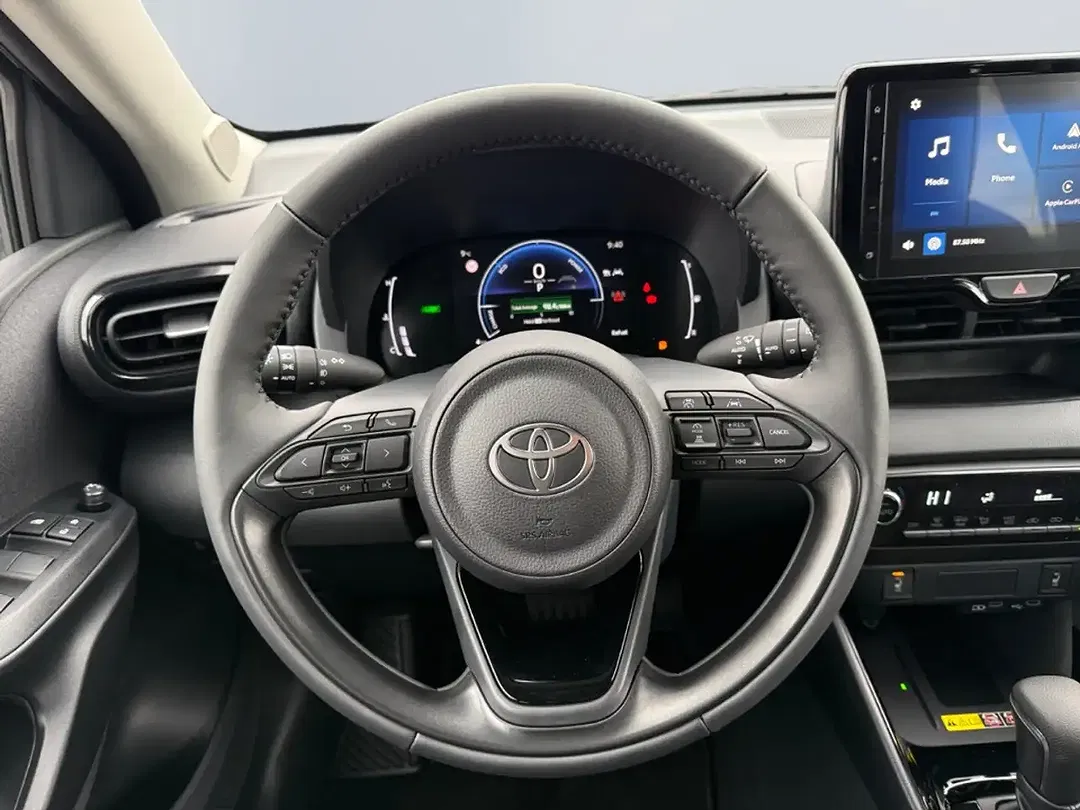 Toyota Yaris - Thumbnail 10
