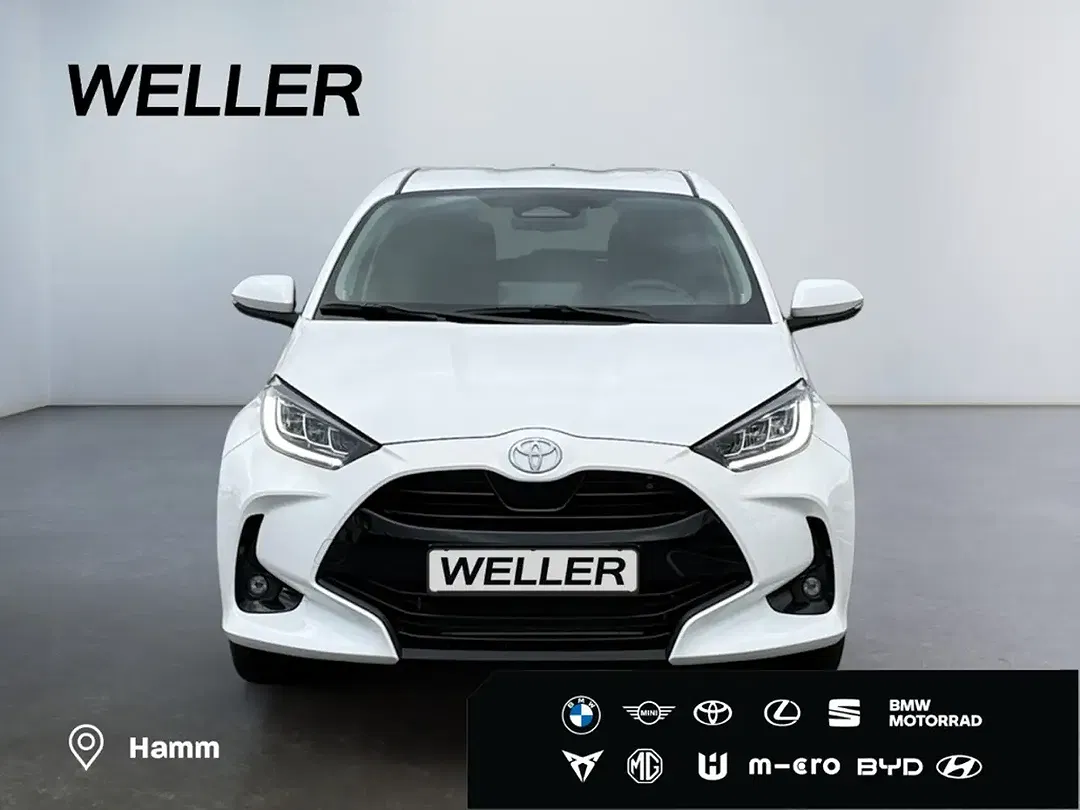 Toyota Yaris - Thumbnail 2