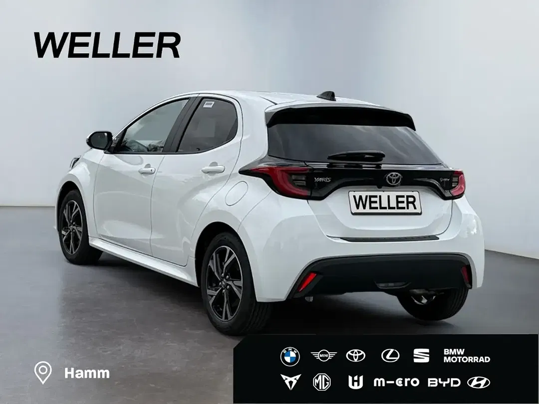 Toyota Yaris - Thumbnail 6