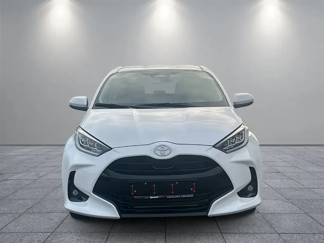 Toyota Yaris - Thumbnail 5