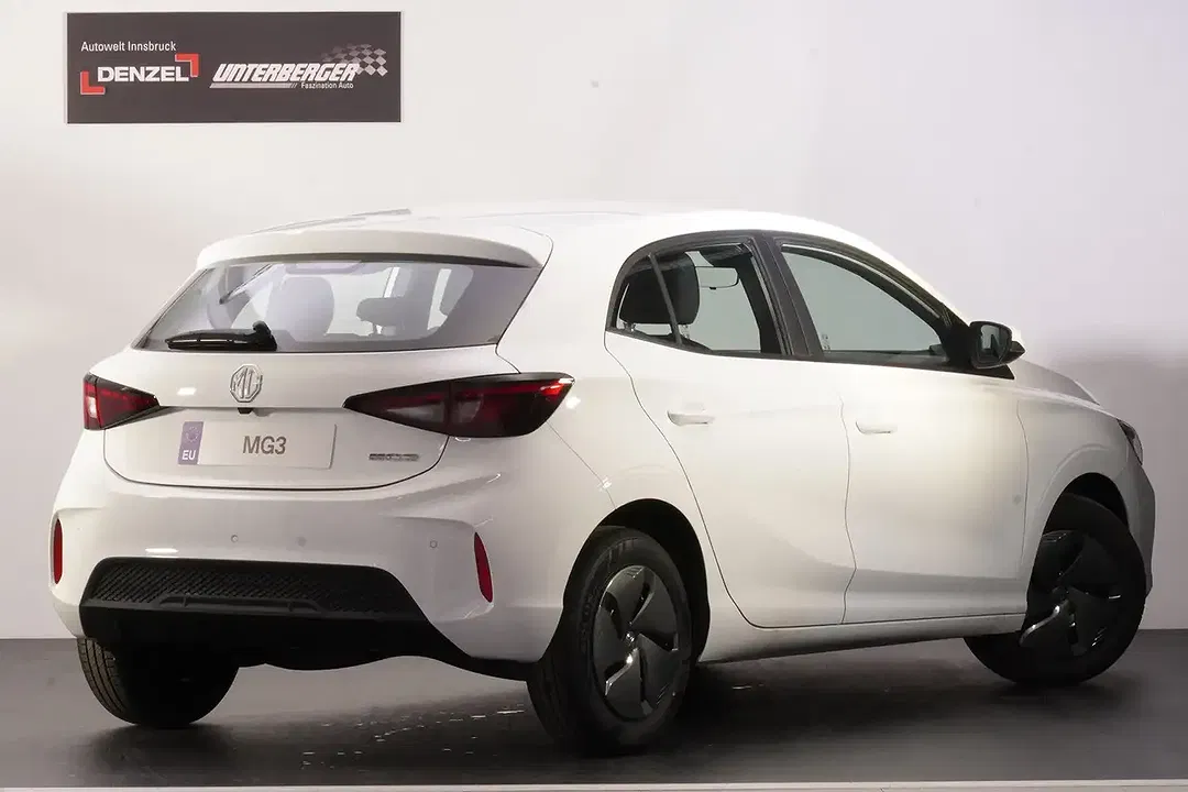 MG MG3 - Thumbnail 3