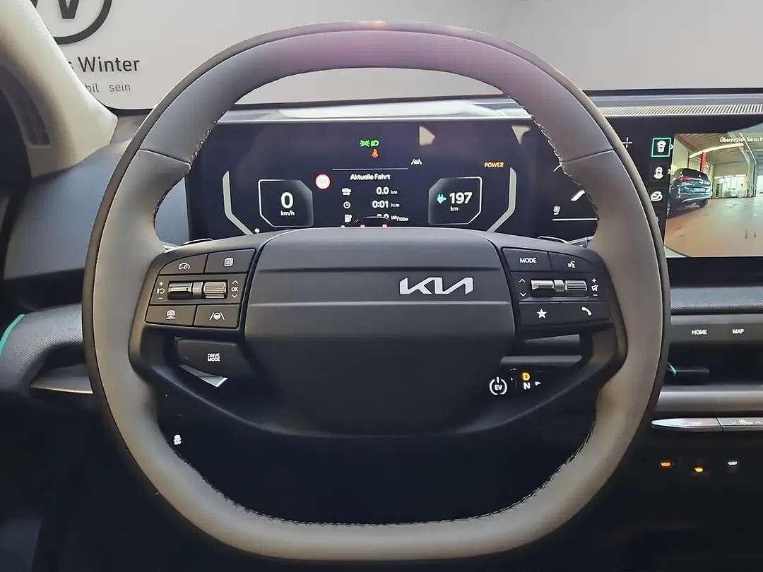 Kia EV4 - Thumbnail 4