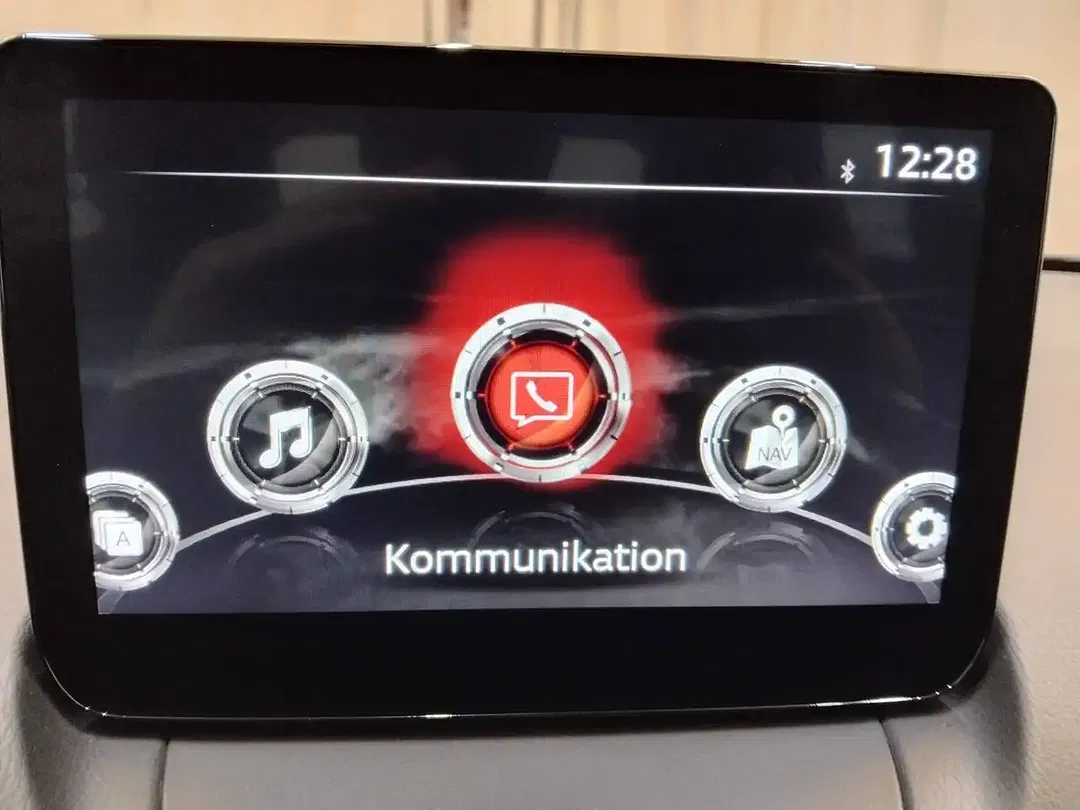 Mazda 2 - Thumbnail 11