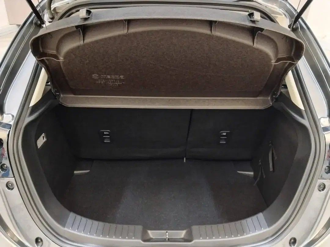 Mazda 2 - Thumbnail 7