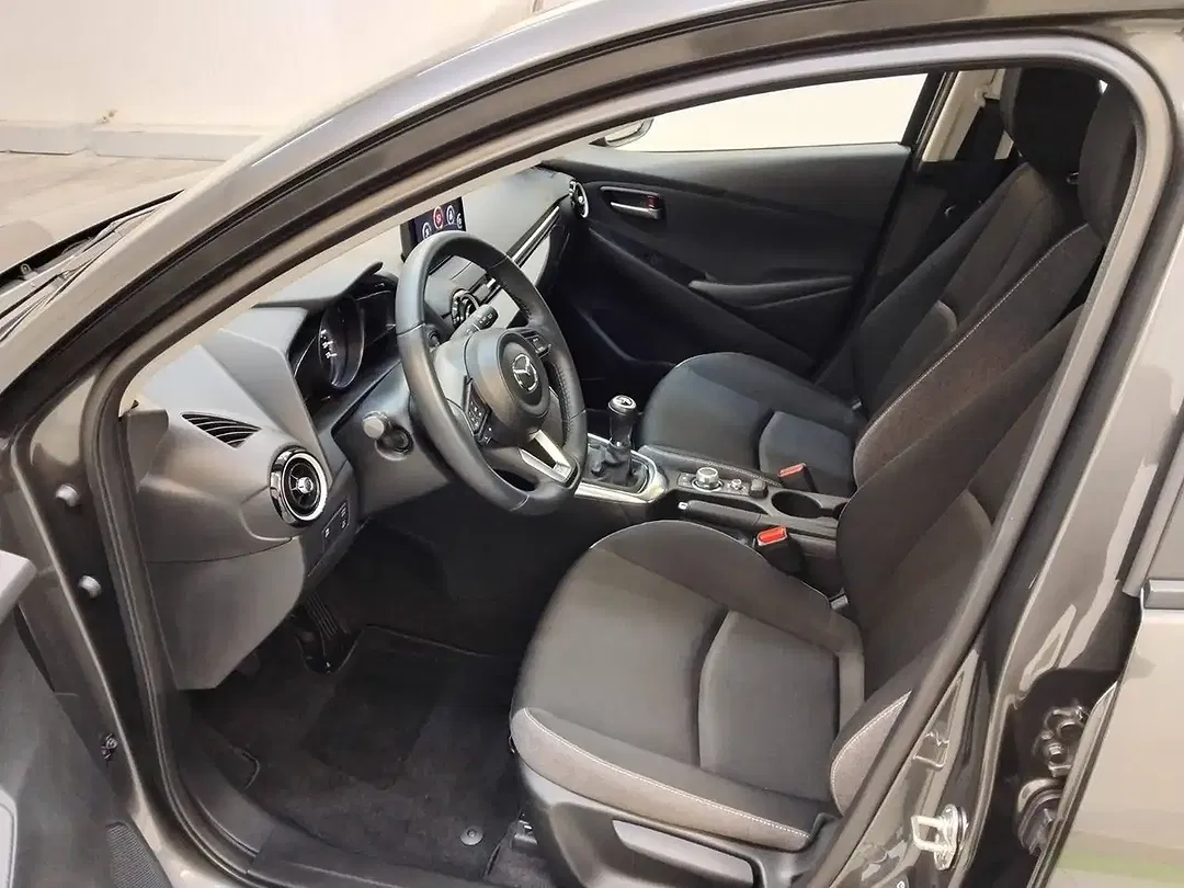 Mazda 2 - Thumbnail 9