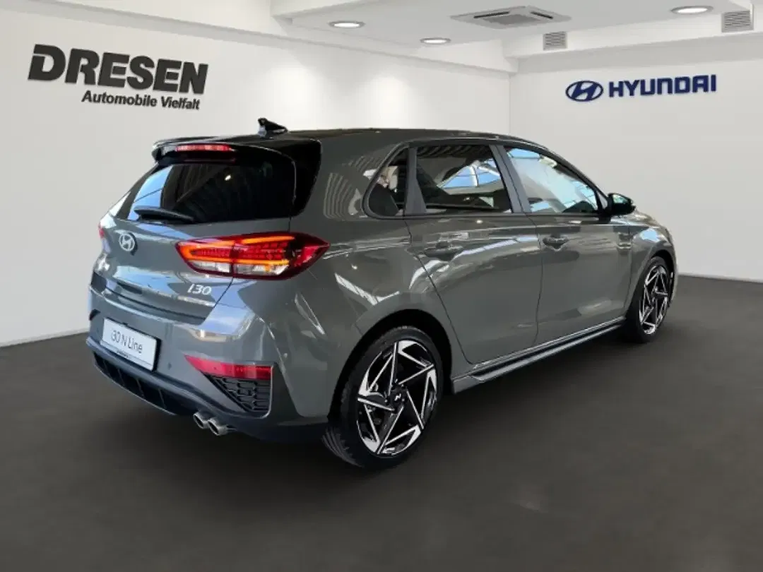 Hyundai i30 - Thumbnail 2