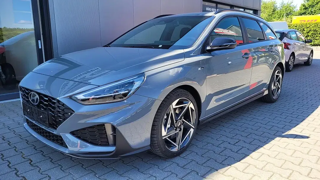 Hyundai i30 - Thumbnail 1