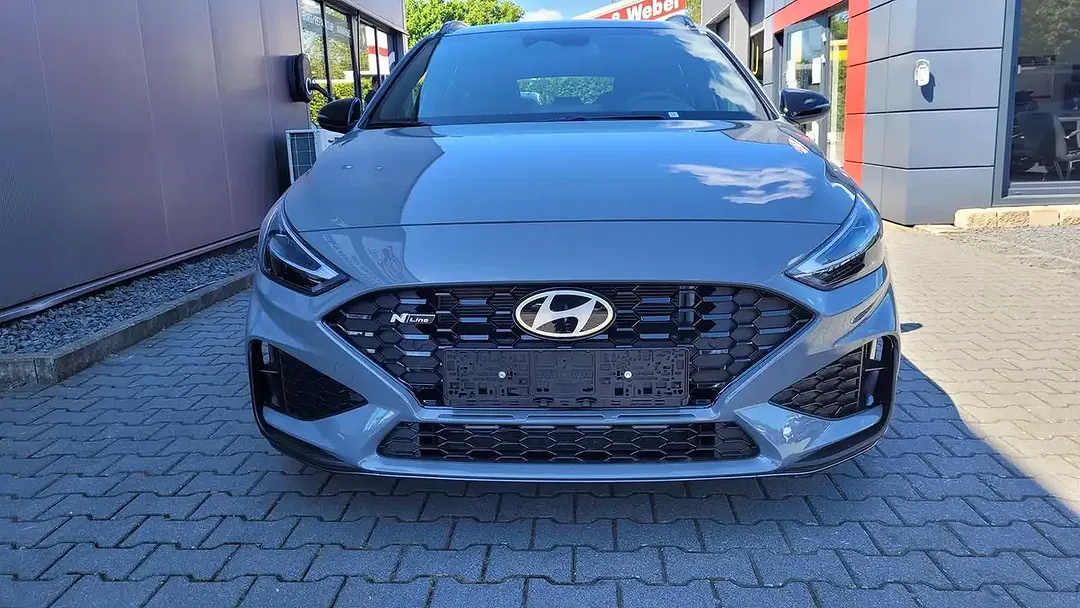 Hyundai i30 - Thumbnail 2
