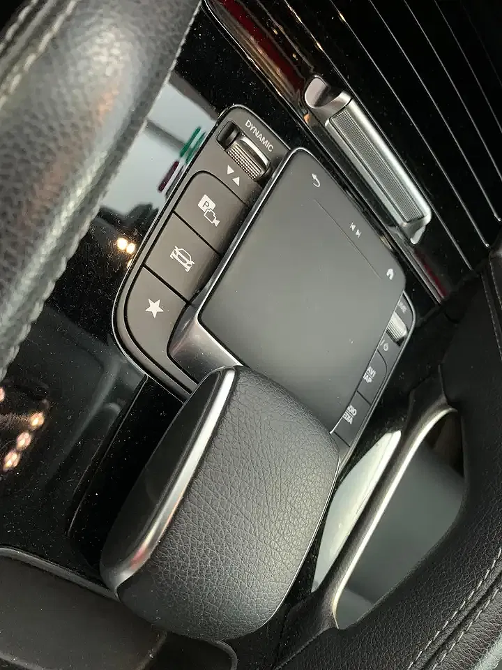 Mercedes-Benz GLE 350 - Thumbnail 12